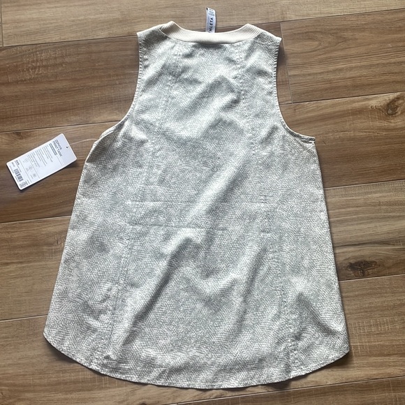 NWT Athleta Zephyr Print Tank T VPGR - Picture 8 of 10